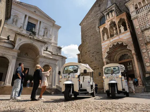 Scopri cosa fare a Bergamo in un giorno: tour in tuk-tuk tra piazze storiche e architetture mozzafiato.