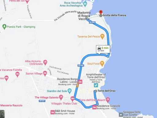 Mappa di Torre dell'Orso con itinerario che include Grotta della Poesia, Taverna del Pesce e Torre dell'Orso Beach.