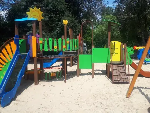 Jak napisać podanie o plac zabaw? Kompletny poradnik krok po kroku