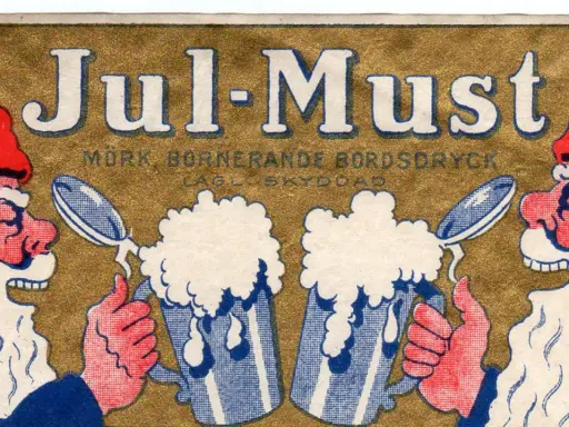 Två tomtar med röda mössor njuter av varsin julmust. En nostalgisk bild som berättar om julmust historia.
