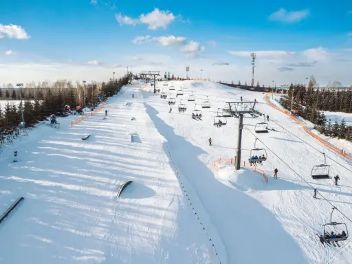 Szwajcaria Bałtowska Snowpark: Czy wymiata w tym sezonie? Sprawdź!