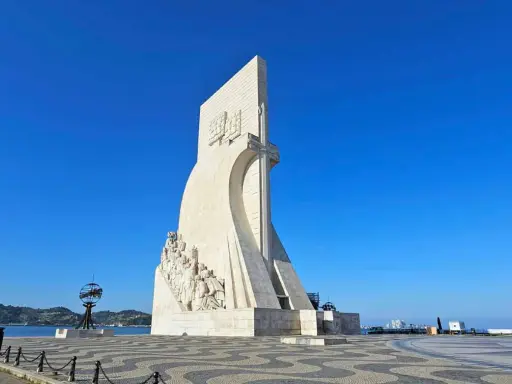 Das Padrão dos Descobrimentos in Belém, Lissabon, ehrt portugiesische Entdecker.