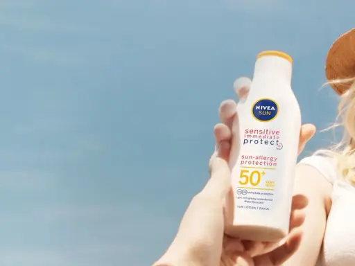 Krem Nivea przyspiesza opalanie? Rozwiewam mity, chronię skórę