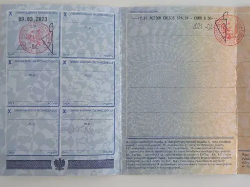 Norma emisji spalin w dowodzie: Klucz do SCT. Jak ją uzupełnić?