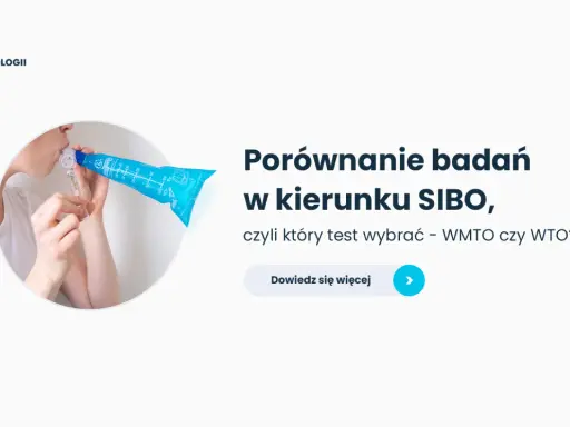 Osoba wykonuje test oddechowy, by dowiedzieć się, jak zdiagnozować SIBO. Porównanie badań WMTO i WTO.