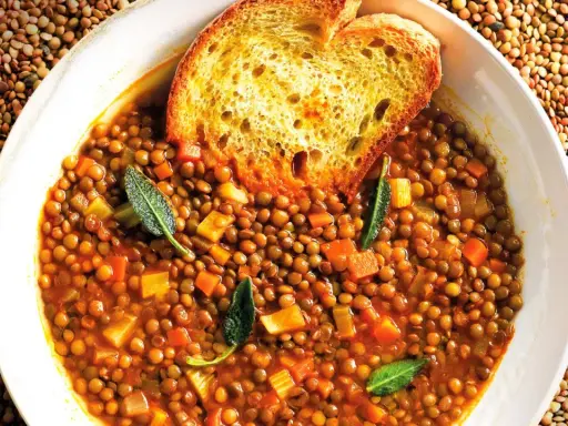Minestra di lenticchie: ricetta, segreti e varianti per un piatto perfetto