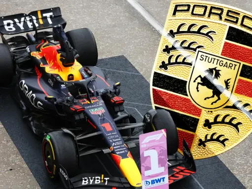 Formel 1 Rennwagen mit Porsche-Logo. Der Wagen trägt die Startnummer 1 und das Porsche-Wappen von Stuttgart.