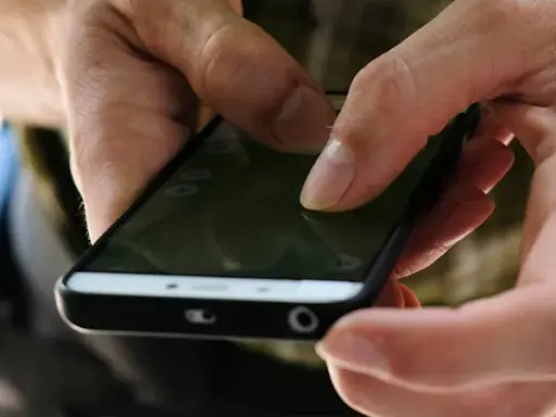 Jak włączyć przedni aparat w telefonie i co zrobić, gdy nie działa?