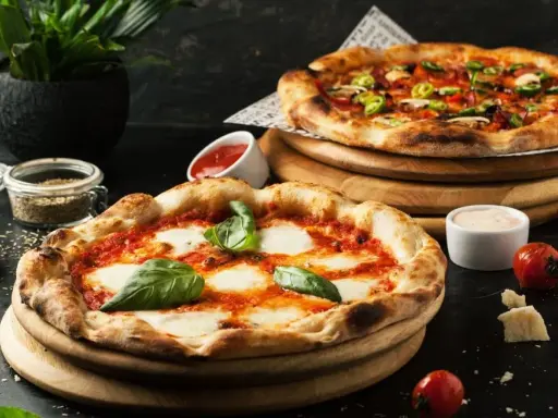 Idealna pizza: co dodać? Inspiracje i triki na domowy hit!
