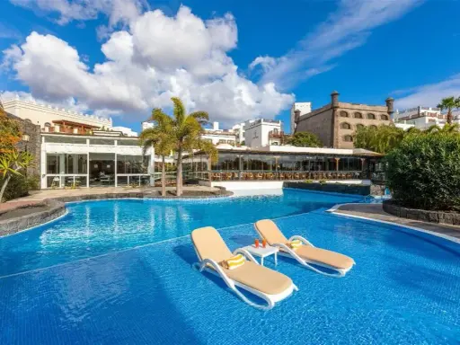 Gran Tagoro Lanzarote: ¿Tu hotel familiar 5 estrellas ideal?