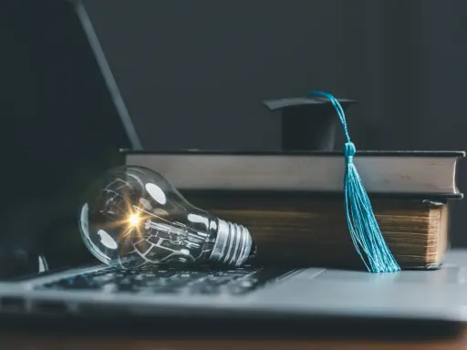 Education, Science und Training: Wissen als Grundlage moderner Entwicklung