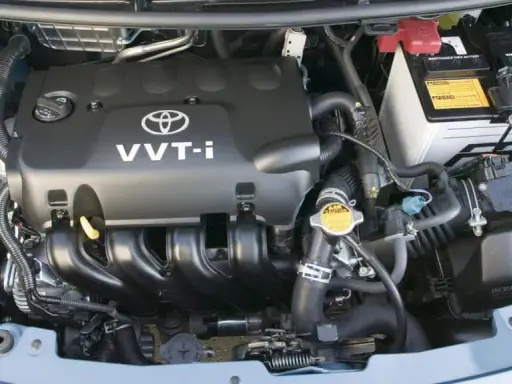Toyota Yaris II: Wybierz najlepszy silnik! Uniknij pułapek