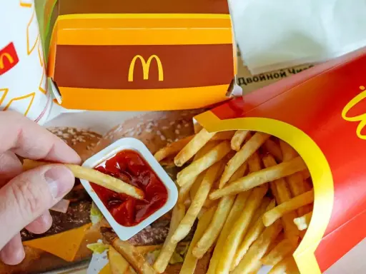 Shake czekoladowy McDonald's: Ile kalorii i cukru ma naprawdę?