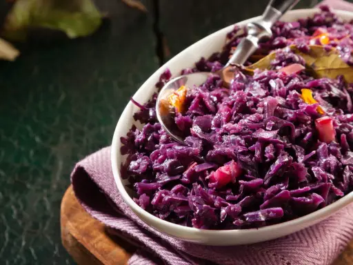Salade de Chou Rouge : Recettes, Astuces & Bienfaits (Guide Complet)