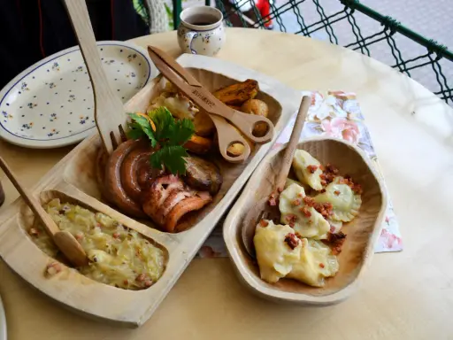 Gdzie zjeść w Zakopanem? Od karczm po fine dining Twój przewodnik