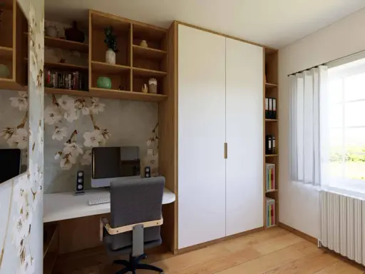 Un bureau fonctionnel pour un espace télétravail lumineux, avec rangements intégrés et une touche décorative florale.