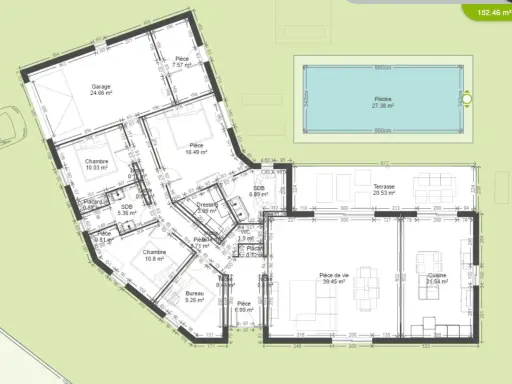 Plan d'une maison plain pied moderne de 150m2 avec garage, piscine, terrasse, 3 chambres, bureau, cuisine et pièce de vie spacieuse.