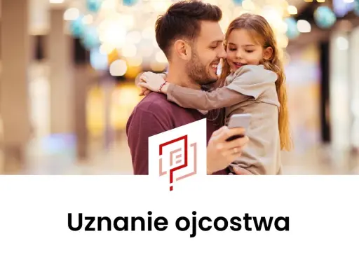 Ojciec z córką, która obejmuje go, patrzą na telefon. To obraz radości i miłości, symbolizujący uznanie ojcostwa przed porodem.