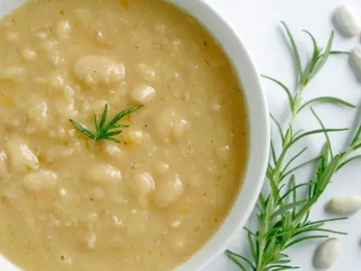 Minestra di Cannellini: Ricetta Facile, Cremosa e Varianti Golose