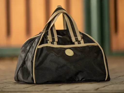 Torba na kask jeździecki: Jaka ochroni go najlepiej? Poradnik