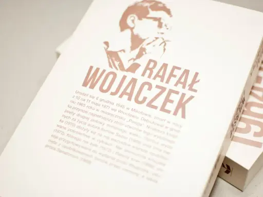 Okładka książki z portretem Rafała Wojaczka i jego nazwiskiem. Tekst informuje o zbiorze jego wierszy.