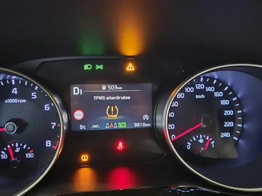 Świeci TPMS w Kia Sportage? Zresetuj kontrolkę ciśnienia sam!
