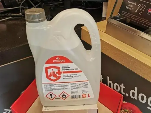 Duży, biały kanister z płynem do dezynfekcji rąk Orlen Oil 5L.