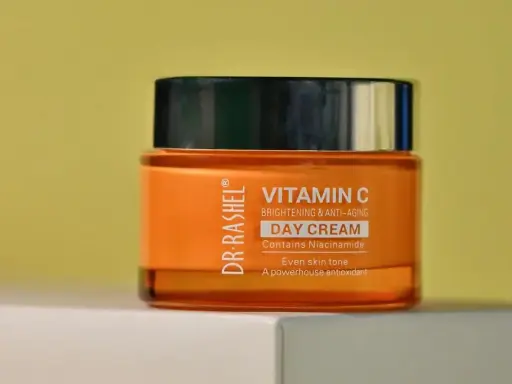 Jaki krem po serum z witaminą C? Wybierz idealne połączenie!