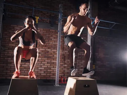 Jak ułożyć trening CrossFit? Samodzielny plan, progres bez kontuzji.