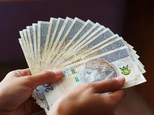 Ile możesz dorobić do renty rodzinnej w 2026? Sprawdź limity ZUS!