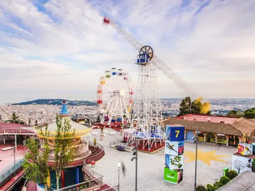 Tibidabo: Guía completa para tu visita (precios, horarios y atracciones)