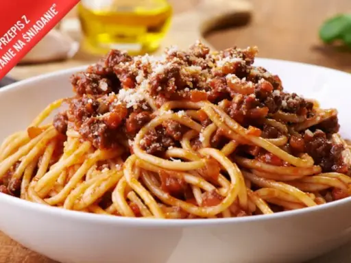 Spaghetti z wołowiną: jak zrobić perfekcyjny sos boloński?