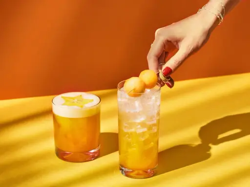 Jak zrobić drinki z wódki? Proste przepisy i triki domowe