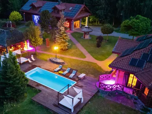 Mazurski domek SPA: Jak wybrać luksusowy relaks tylko dla siebie?