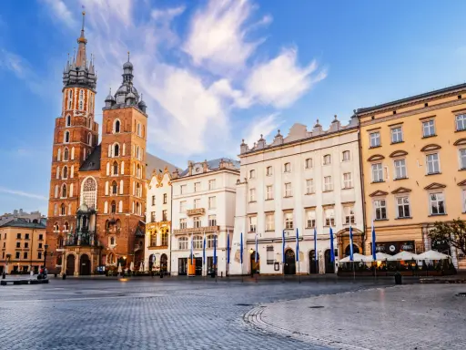 Kraków: Odkryj jego magię! Atrakcje, plany i praktyczne porady