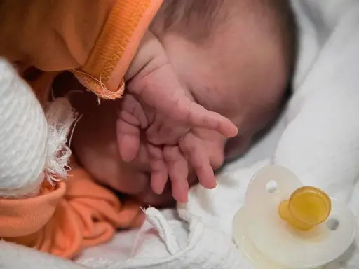 Adopcja z Okna Życia: Czy skrócisz drogę? Odkryj fakty!