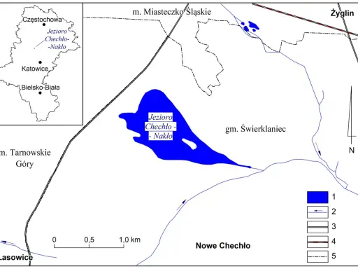 Mapa przedstawia Jezioro Chechło-Nakło w gminie Świerklaniec, otoczone drogami i miejscowościami.