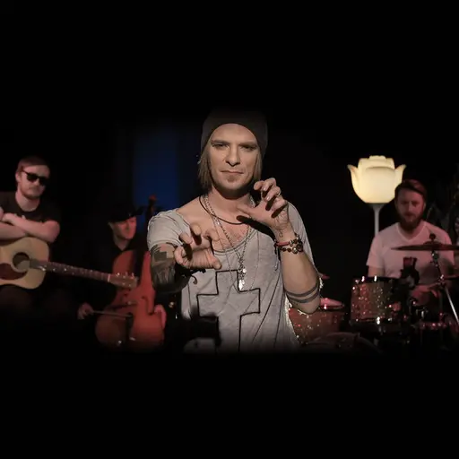 Dobrze Ze Jestes (Acoustic Version) • Cały album • Wszystkie utwory • Wykonawca