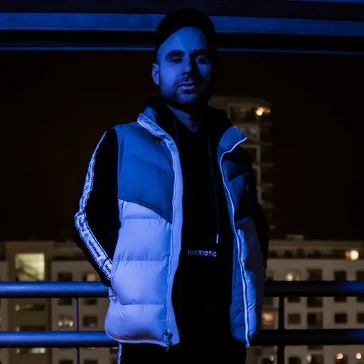 Dobry chłopak nie bandyta • Cały album • Wszystkie utwory • Wykonawca