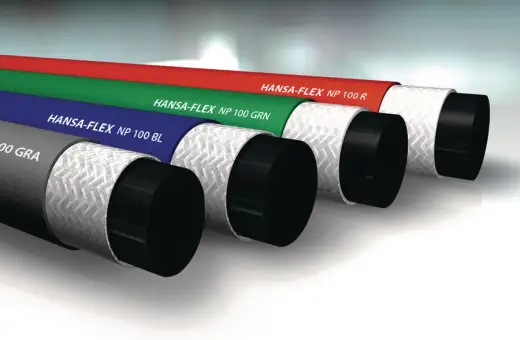 Jak dobrać odpowiednie węże hydrauliczne do maszyn budowlanych i rolniczych? Zobacz różne rodzaje węży: niebieskie, czarne, żółte i z końcówkami.