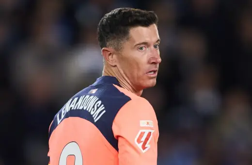 Robert Lewandowski w koszulce z nazwiskiem. Czy to już zapowiedź końca kariery?