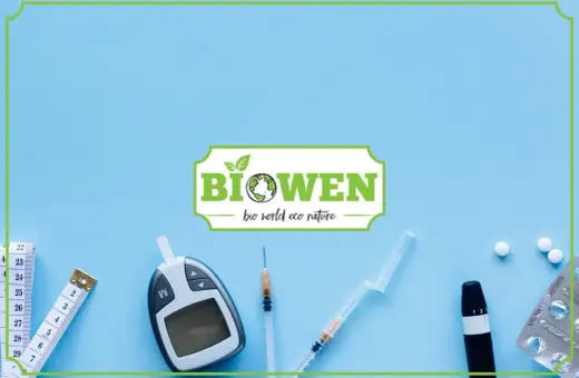 Glukometr, strzykawki, miarka i tabletki sugerują walkę z hiperinsulinemią. Logo Biowen podkreśla naturalne podejście.