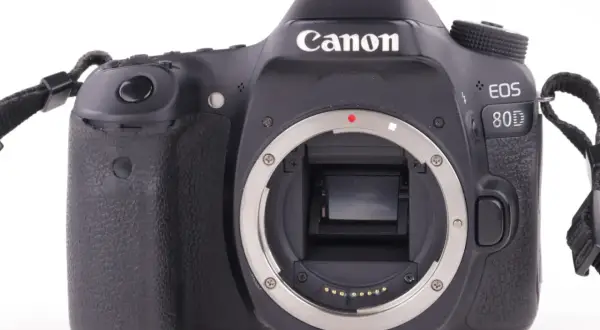 Canon lustrzanka 2026: Wciąż warto? Wybierz model i oszczędź!