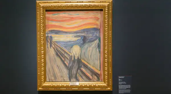 Edvard Munchs "Der Schrei" im Museum, ein ikonisches Bild, das Angst und Verzweiflung ausdrückt.