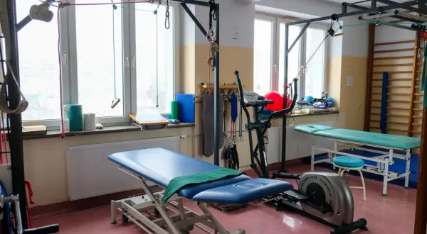 Białystok: Rehabilitacja NFZ bez kolejek? Sprawdź, jak to zrobić!