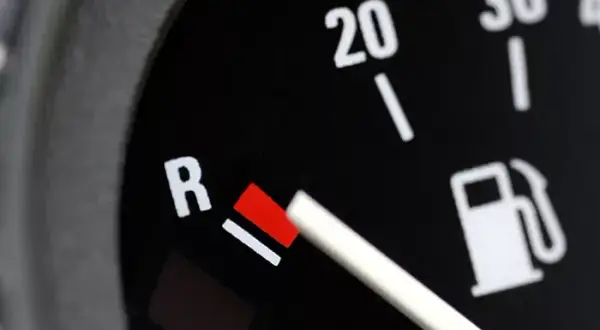 Toyota Yaris: pojemność baku, rezerwa i zasięg wszystko, co musisz wiedzieć