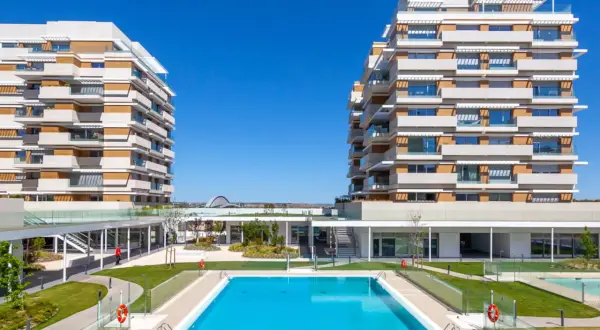 Modern apartments with pool and green areas. Un lugar ideal para vivir en Boadilla del Monte.