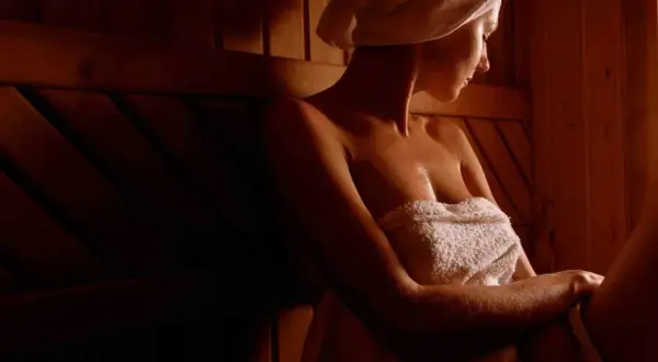 Sauna po treningu: Jak mądrze regenerować mięśnie i unikać błędów?