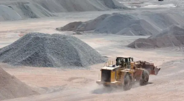 Kruszywo z recyklingu – co to jest i dlaczego warto je stosować?