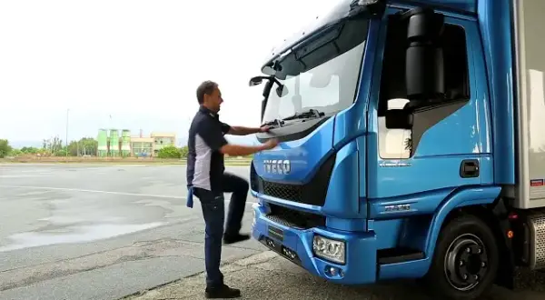 Ile oleju do silnika Iveco EuroCargo? Sprawdź, by uniknąć problemów